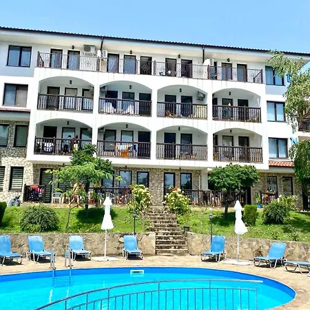 Апартамент Delfin Sea View