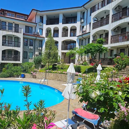Delfin Sea View Апартаменты
