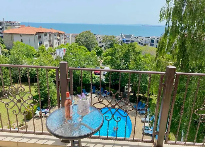 Delfin Sea View Свети Влас